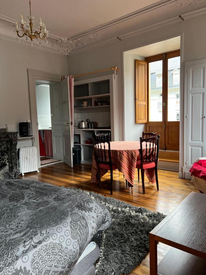 Villa Luisa Bagneres-de-Luchon ภายนอก รูปภาพ
